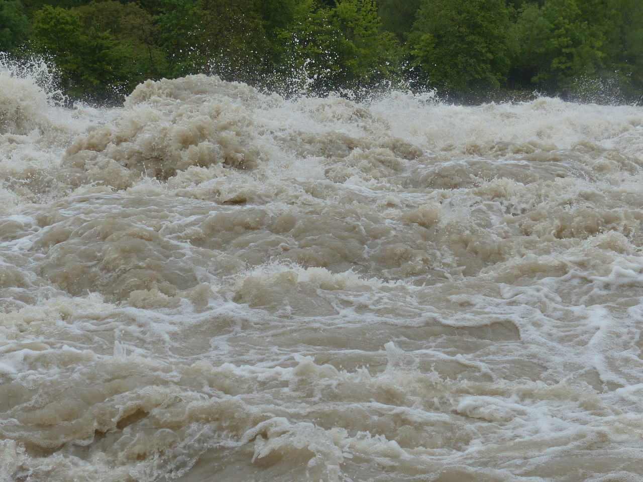 受連日降雨影響，全國(guó)31條河流發(fā)生超警以上洪水